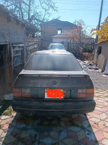 Volkswagen: Volkswagen Passat: 1991 г., 1.8 л, Механика, Бензин, Седан