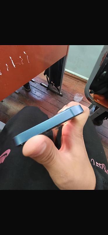 Apple iPhone: IPhone 13, Б/у, 128 ГБ, Чехол, 90 % — 11