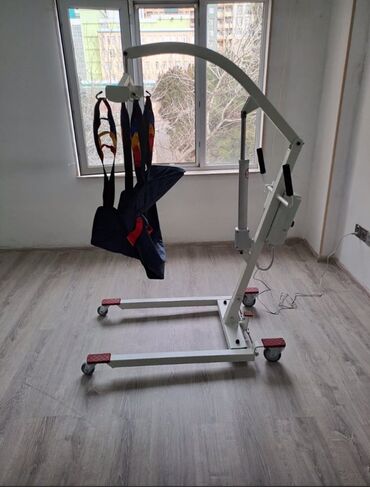 Digər salon, tibbi mebel: Elektrikli xəstə qaldırma aparatı (patient lift) teze karobkada bir — 11