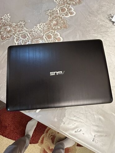 acer notebook adapter: ASUS noutbuk - Rəng: qara, mat teksturalı qapaq - Brend loqosu üst