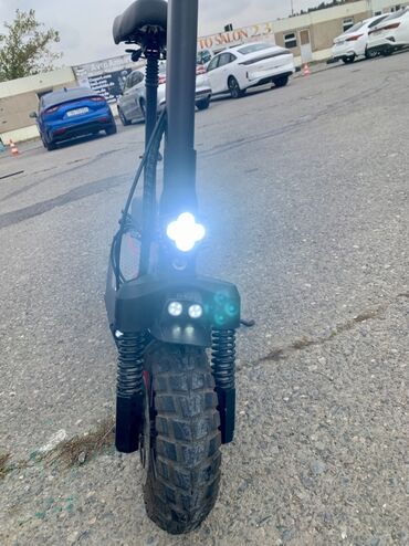 Elektrikli samokatlar: İşlənmiş Elektrik samokat 10", > 1000 Vt, > 45 km/s, Ünvandan götürmə — 14