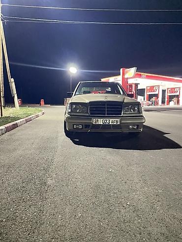 Mercedes-Benz W124: 1989 г., 2.2 л, Механика, Бензин, Седан