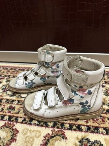 обувь рабочий: Детские ортопедические сандалии - Высокая модель с жесткой фиксацией