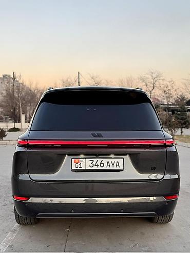 Lixiang: Lixiang L9: 2023 г., 1.5 л, Автомат, Гибрид, Кроссовер — 4