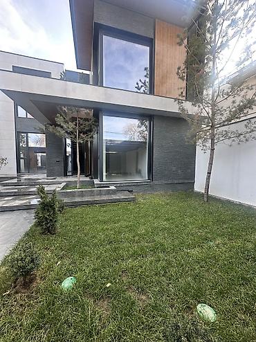 Продажа коттеджей и домов: Продаю 2 эт. Особняк Чон-Арык, 270 кВ.м 3,5 сотки псо — 2