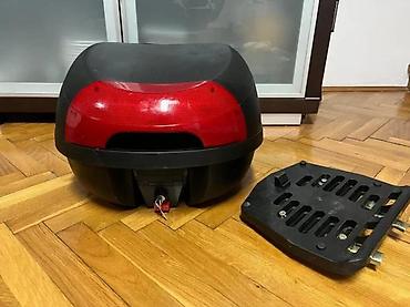 punjac za akumulator cena: Univerzalni kofer za motor/skuter sa nosačem - Tvrda gornja kutija — 1