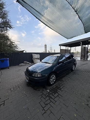 corolla 2018: Toyota Avensis: 1999 г., 1.8 л, Механика, Бензин, Универсал — 7
