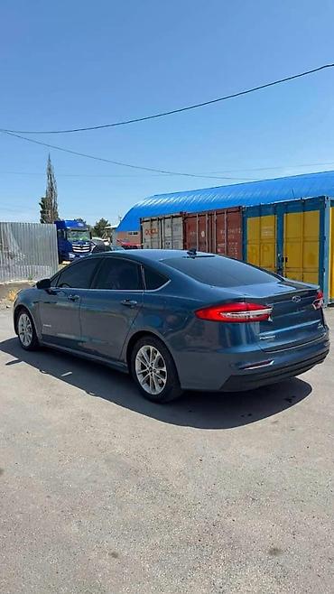 bud e9: Ford Fusion: 2018 г., 2 л, Автомат, Гибрид, Седан — 6