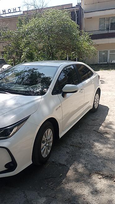 corola: Toyota Corolla: 2021 г., 1.8 л, Вариатор, Гибрид, Седан — 3