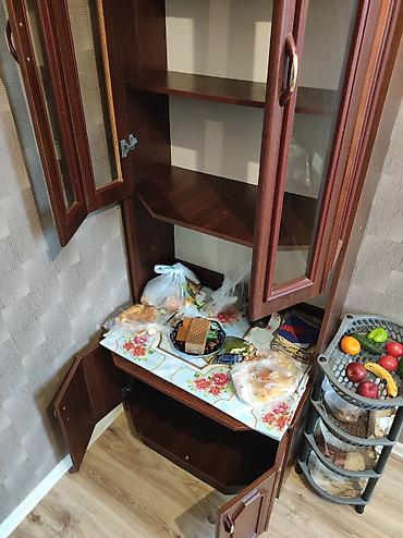 Bufetlər: Ünvan Masazır. Heç bir problemi yoxdur. Yenisi alındığı üçün satılır — 3