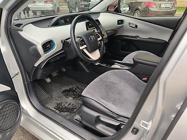 Унаа сатуу: Toyota Prius: 2016 г., 1.8 л, Вариатор, Гибрид, Хетчбек — 6