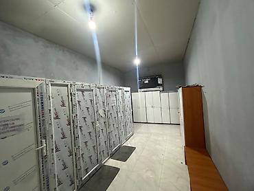 aksa generator: Peşəkar şəkildə təchiz olunmuş trenajor zalı - Geniş və yüksək — 2