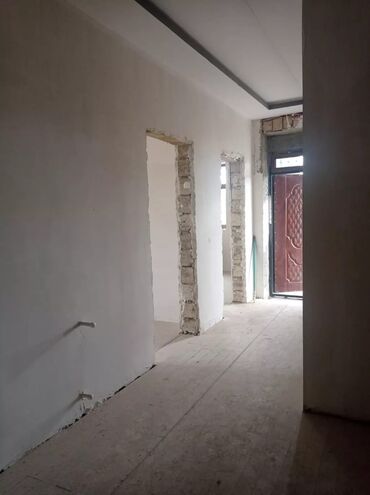 sarayda heyet evi: Saray 6 otaqlı, 120 kv. m, Təmirli