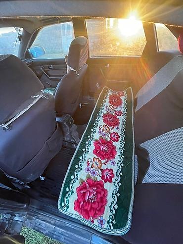 трос 16: Audi 100: 1992 г., Механика, Бензин, Седан — 4