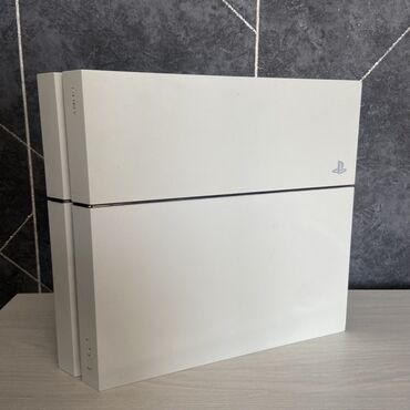 playstation 4 pro цена в бишкеке: Игровая консоль Sony PlayStation 4 fat (белая) 3 ревизия 500гб -