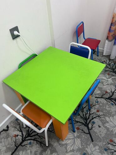 Детские столы: Новый, Для девочки и мальчика, Обычный стол, Круглый стол, Со стульями, Без выдвижных ящиков, Без полок, Азербайджан