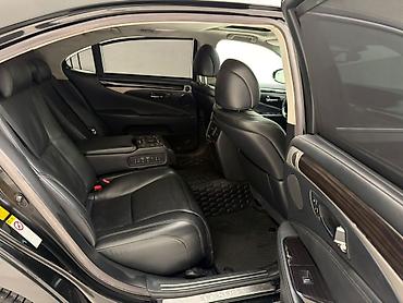 вип машина: Lexus LS: 2013 г., 4.6 л, Автомат, Бензин, Седан — 8