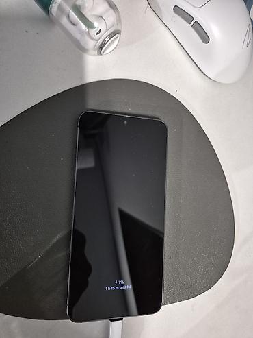 чехлов: Samsung Galaxy S24, Б/у, 256 ГБ, цвет - Черный — 4