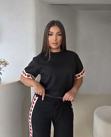 Gornji i donji deo: ❤️Top komplet – majica i pantalone sa srcima — 6