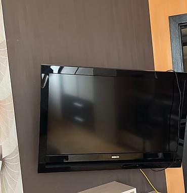 Televizorlar: Beko markasına məxsus qara rəngli televizor. Olcusu kifayet geder — 4