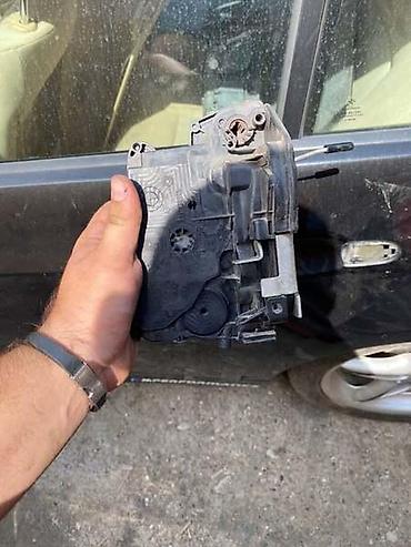 passat b6 stranac: BRAVA ZA VOZACEVA VRATA E90/91 ZA BMW 316, 315, 323 . OD 2005. DO — 5