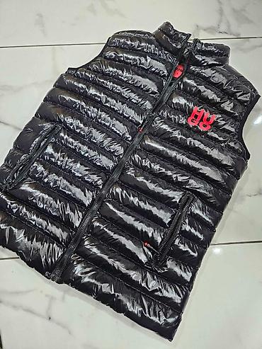 Prsluci: Prsluci
Velicine S m l xl xxl 
Cena 4700 din — 14