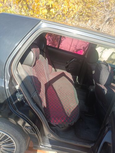 авто с последующим выкупом бишкек саната: Volkswagen Golf: 1993 г., 1.6 л, Механика, Бензин, Седан