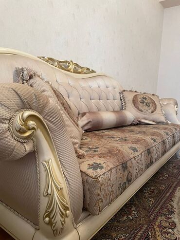 Yeni tikili: 8-ci kilometr, 2 otaqlı, Yeni tikili, m. Neftçilər, 100 kv. m — 18