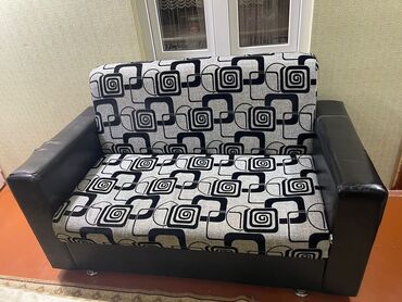 paletlərdən ibarət divan: Mini-divan