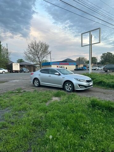 сдам в аренду авто: Сдаю в аренду: Легковое авто