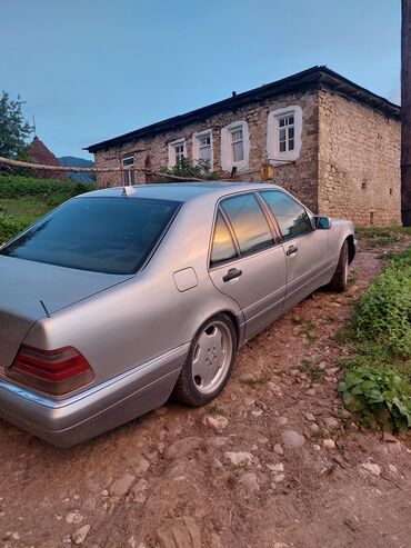 cesqa turbo az: Mercedes-Benz 350: 3.5 l | 1994 il Sedan