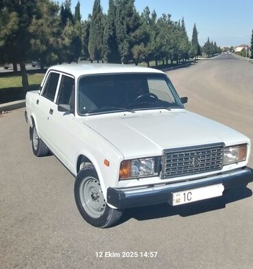 Yağlar və avtokimyəvi maddələr: VAZ (LADA) 2107: 1.5 l | 2005 il 211112 km Sedan