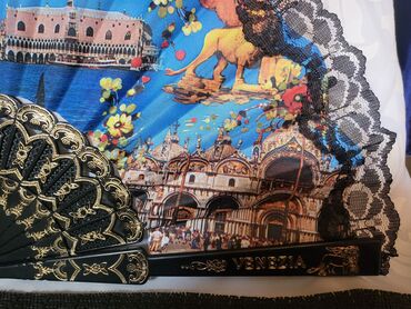 Ostali aksesoari: Venecijanska vintaz,lepeza. Venecijanska lepeza bez ostecnja. Duzina na lalafo.rs — 7 Ostali aksesoari: Venecijanska vintaz,lepeza. Venecijanska lepeza bez ostecnja. Duzina — 7