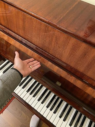 2 el piyano: Salam. “Yunost” markalı pianino satılır. Alət ideal vəziyyətdədir — 5