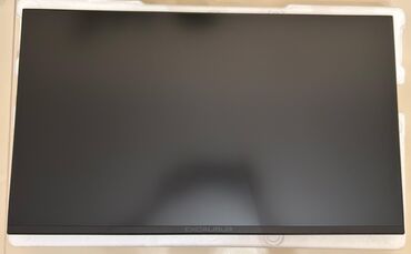 Monitorlar: Excalibur brendindən bu qara monitor 200 Hz təzələnmə tezliyi və 1 ms — 5