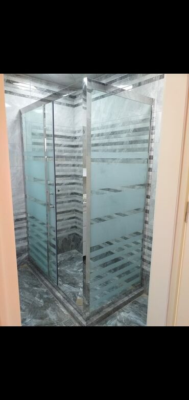 Duş kabinaları, arakəsmələr: Yeni Arakəsmə, Künc üçün, Pulsuz çatdırılma — 29