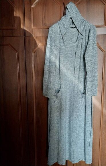 женские свитерв в полоску: Кардиган в идеальном состоянии (надевали 1-2 р.). Привезен из Турции at lalafo.az женские свитерв в полоску: Кардиган в идеальном состоянии (надевали 1-2 р.). Привезен из Турции