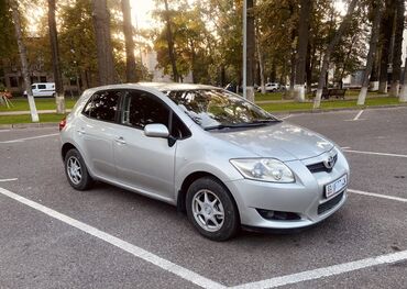 клепаем колодки: Toyota Auris: 2007 г., 1.6 л, Автомат, Бензин