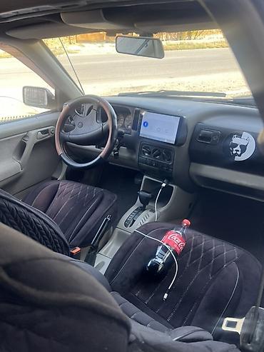 Volkswagen: Volkswagen Golf: 1993 г., 1.8 л — 6