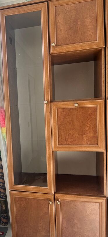 Rəflər: İşlənmiş, Dolab