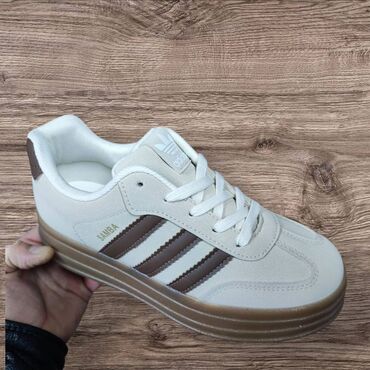 Women's Sneakers and athletic shoes: Adidas samba Bold patike sa platformom NOVO Novo Brojevi 36 do 41 — 12