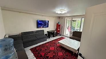 Продажа коттеджей и домов: СРОЧНО ПРОДАЁТСЯ ДОМ 📍 Ак-Орго, ул. Ахунбаева/Кербез ▫️ Участок — 5 — 5