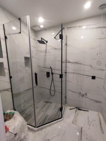 Duş kabinaları, arakəsmələr: Arakəsmə, Künc üçün — 4