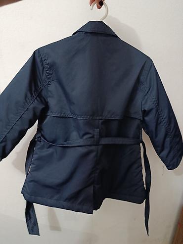 Верхняя одежда: Детский тренч/плащ ZARA - Цвет: темно‑синий (navy) - Модель — 3