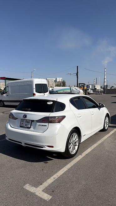 Lexus: Lexus CT: 2012 г., 1.8 л, Автомат, Гибрид, Хэтчбэк — 7