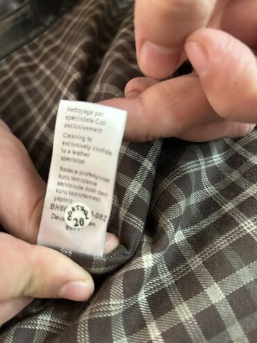 Kurtkalar: Lacoste kişi dəri gödəkçə - Brend: Lacoste - Ölçü: 56 (etiketdə 56/7 — 4