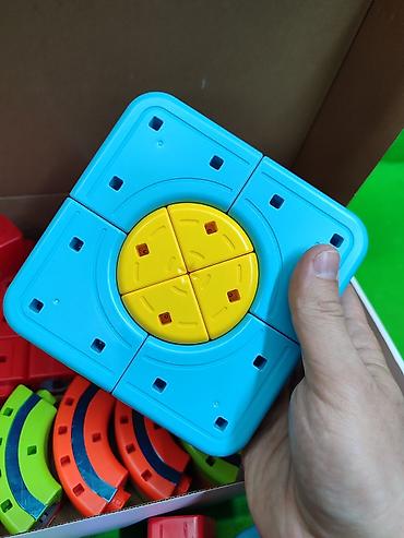 Игрушки: Поезд на магнитной дороге игрушка детская🚅 Комплектация товара — 7