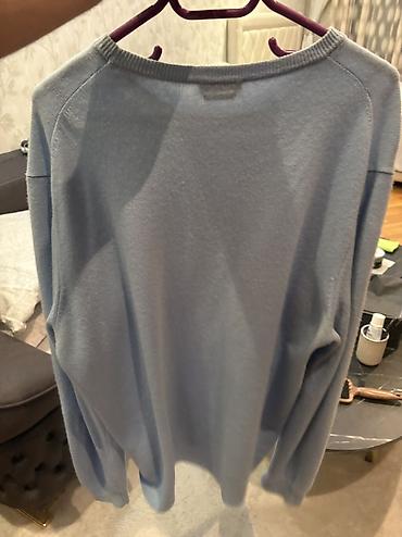 kisi godekce: Satilir colors of Benetton firmasinin yun sviteri veziyyeti yaxsidi — 2