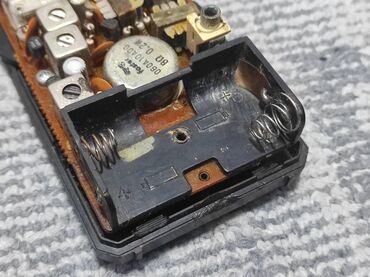 Pojačala i prijemnici: Philips džepni tranzistor radio - Kompaktan AM prijemnik sa analognim — 8