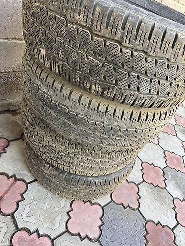 Шины: Комплект шин (4 шт.) - Размер: 235/65 R16C - Индекс нагрузки: 115/113 — 2